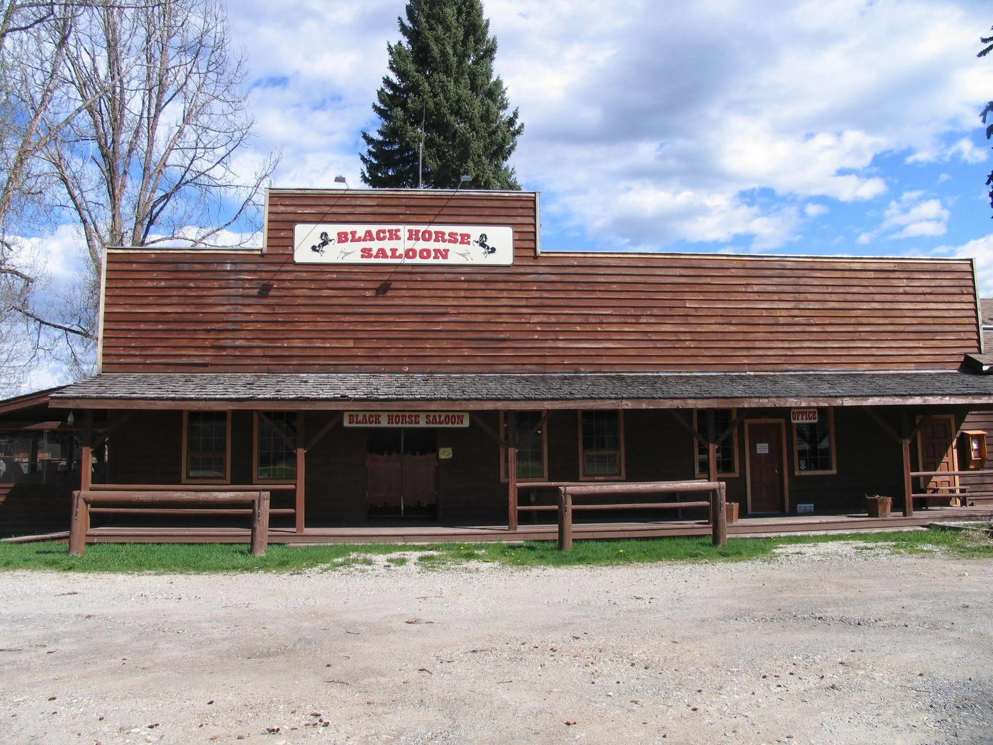 Wells Gray Guest Ranch 호텔 클리어워터비치 외부 사진