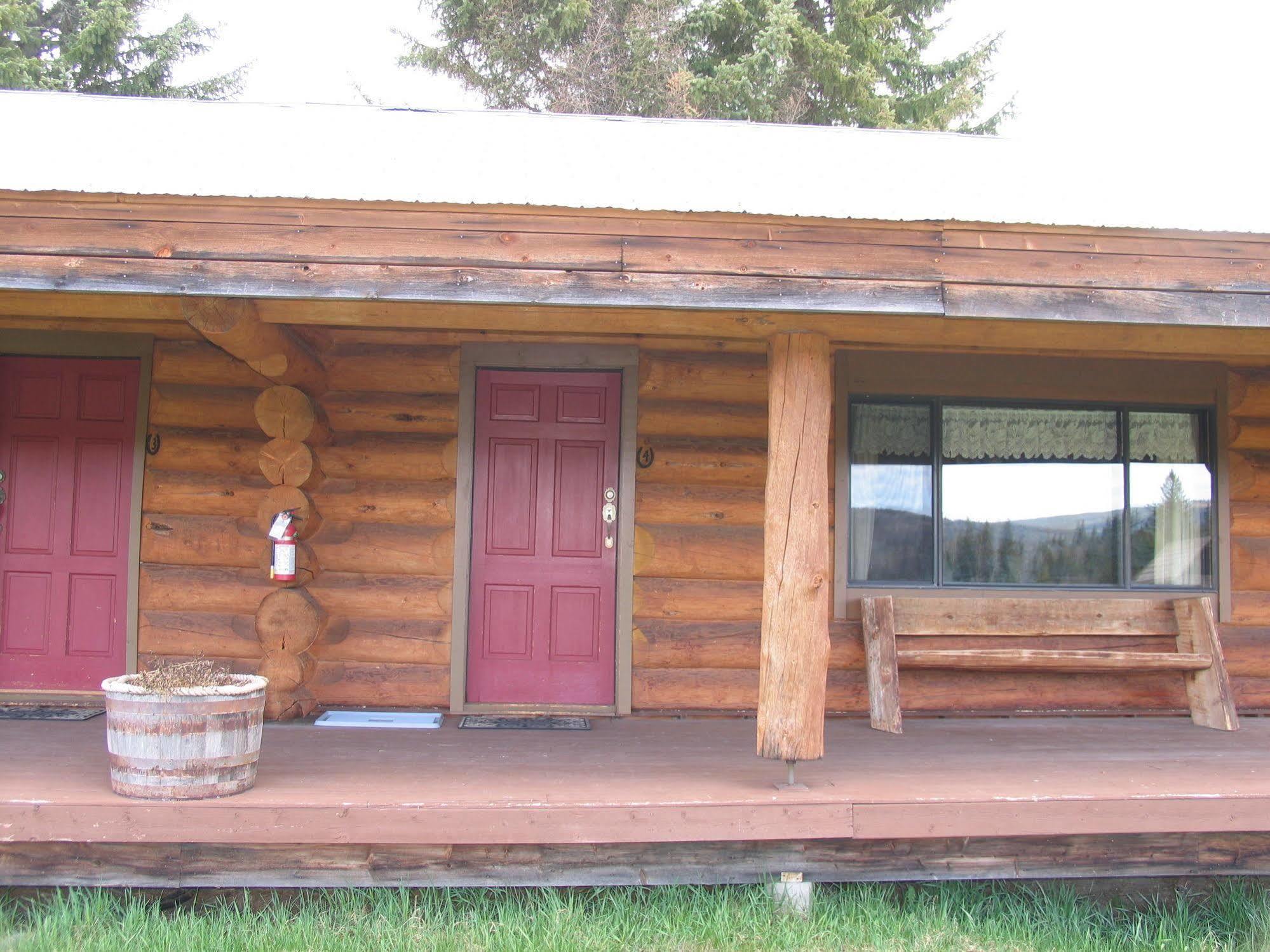 Wells Gray Guest Ranch 호텔 클리어워터비치 외부 사진