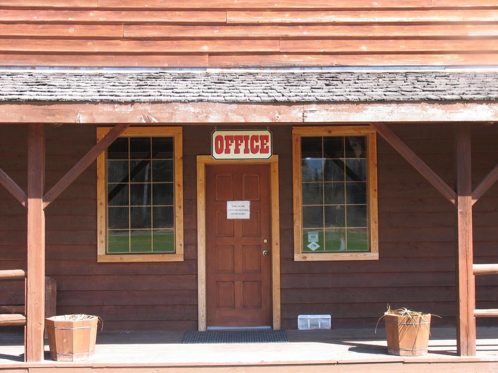 Wells Gray Guest Ranch 호텔 클리어워터비치 외부 사진